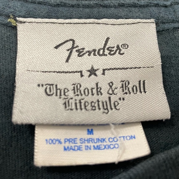 Vintage Fender Guitar T Shirt Black Short Sleeve Rare size Medium - Picture 6 of 7